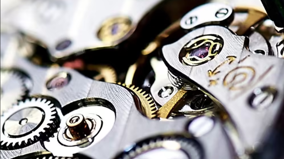 When NOT to Adjust Your Mechanical Watch: The Danger Zone Explained