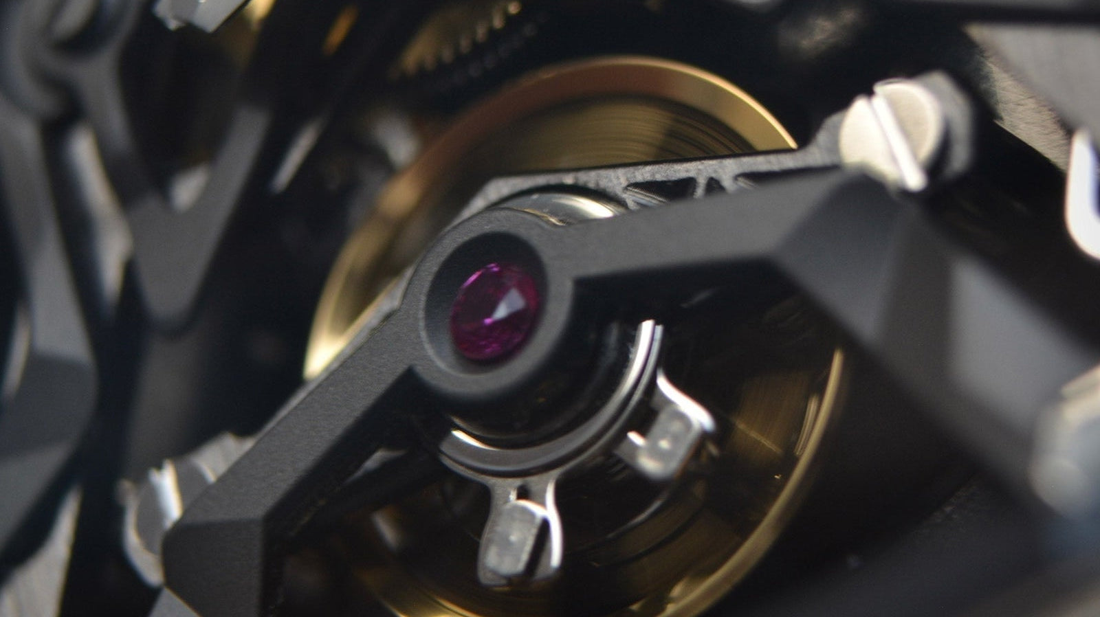 The Heartbeat of Time: Understanding the Mainspring in Your Mechanical Watch