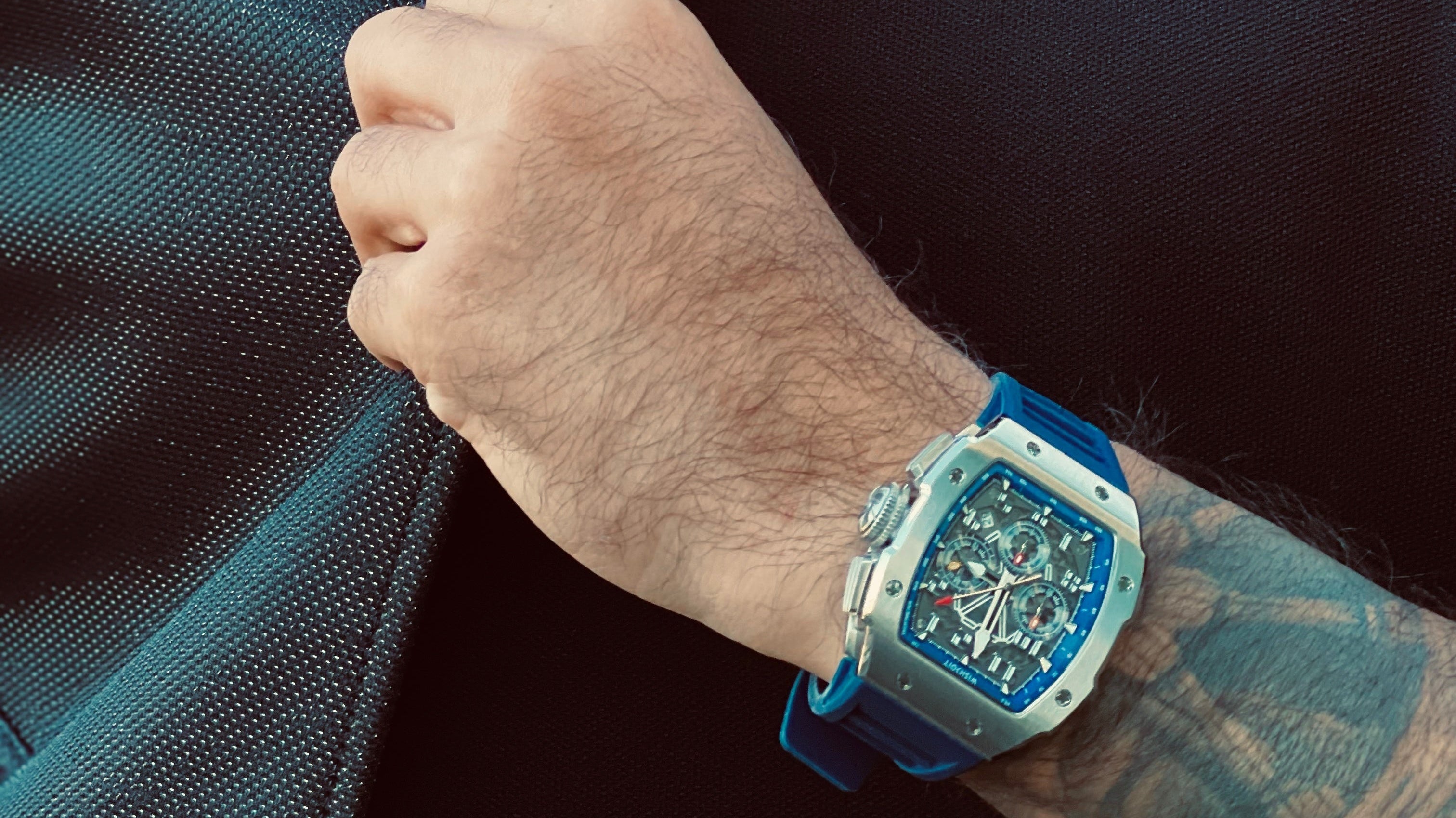 Do you know the functions and usage of the three subdials on a watch?