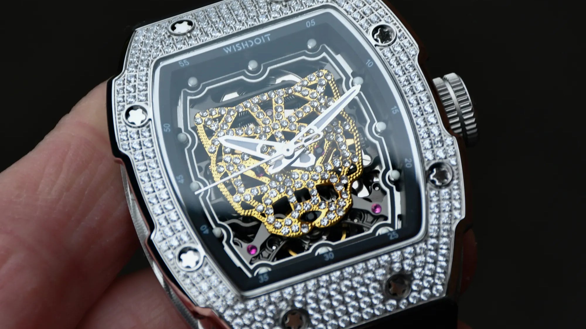 Why Skeleton Watches Are the New Statement of Modern Luxury?