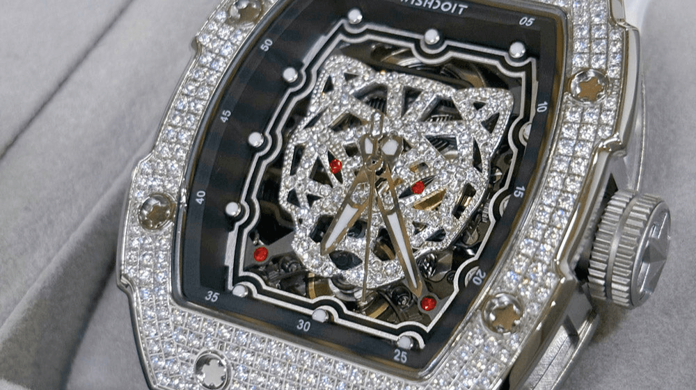 Sapphire Crystal vs. Mineral Glass: What's the Difference and Which Watch Crystal Is Better?