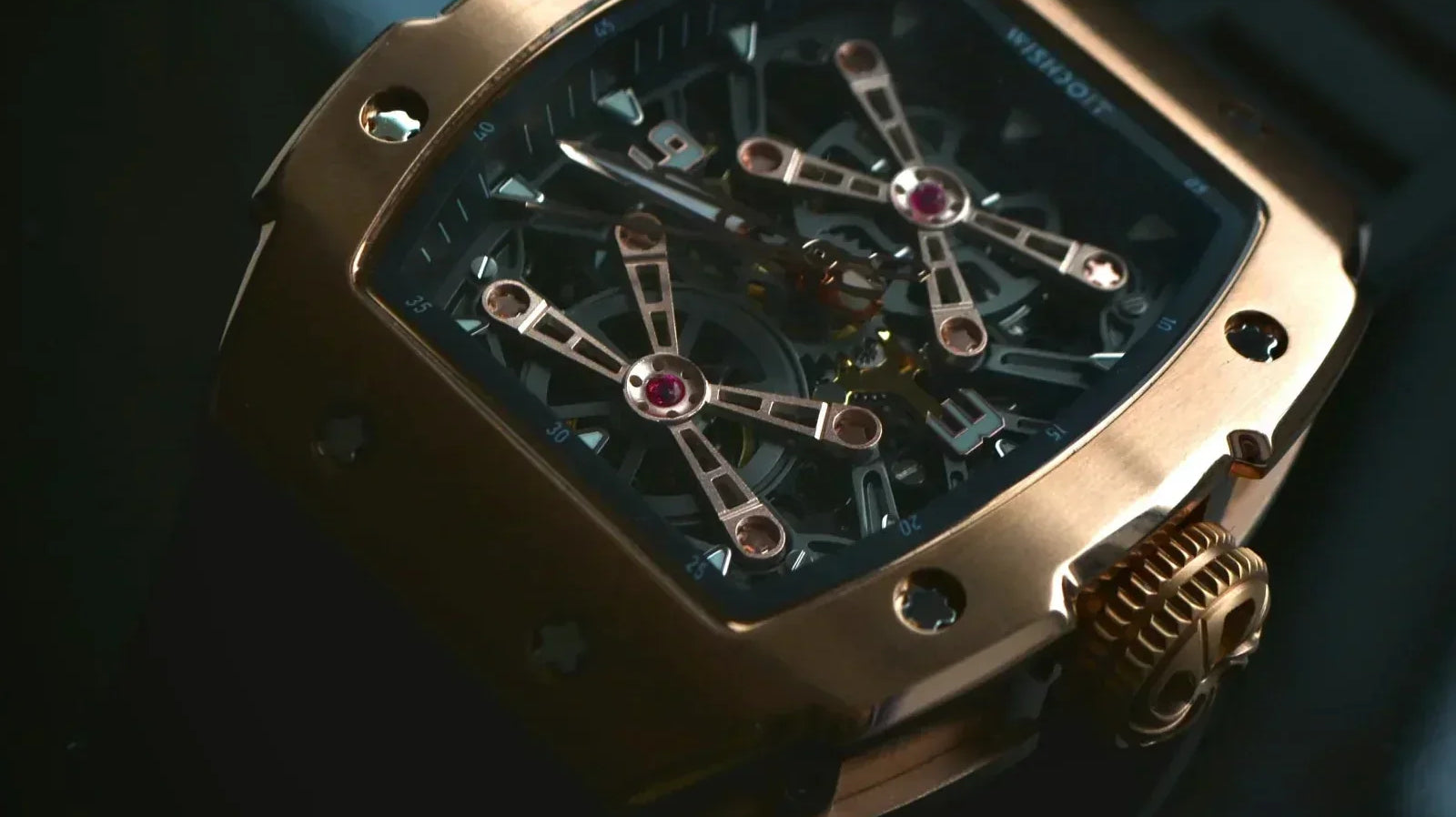 Beyond Accuracy: Why the "Soul" of a Mechanical Watch Justifies Its Price