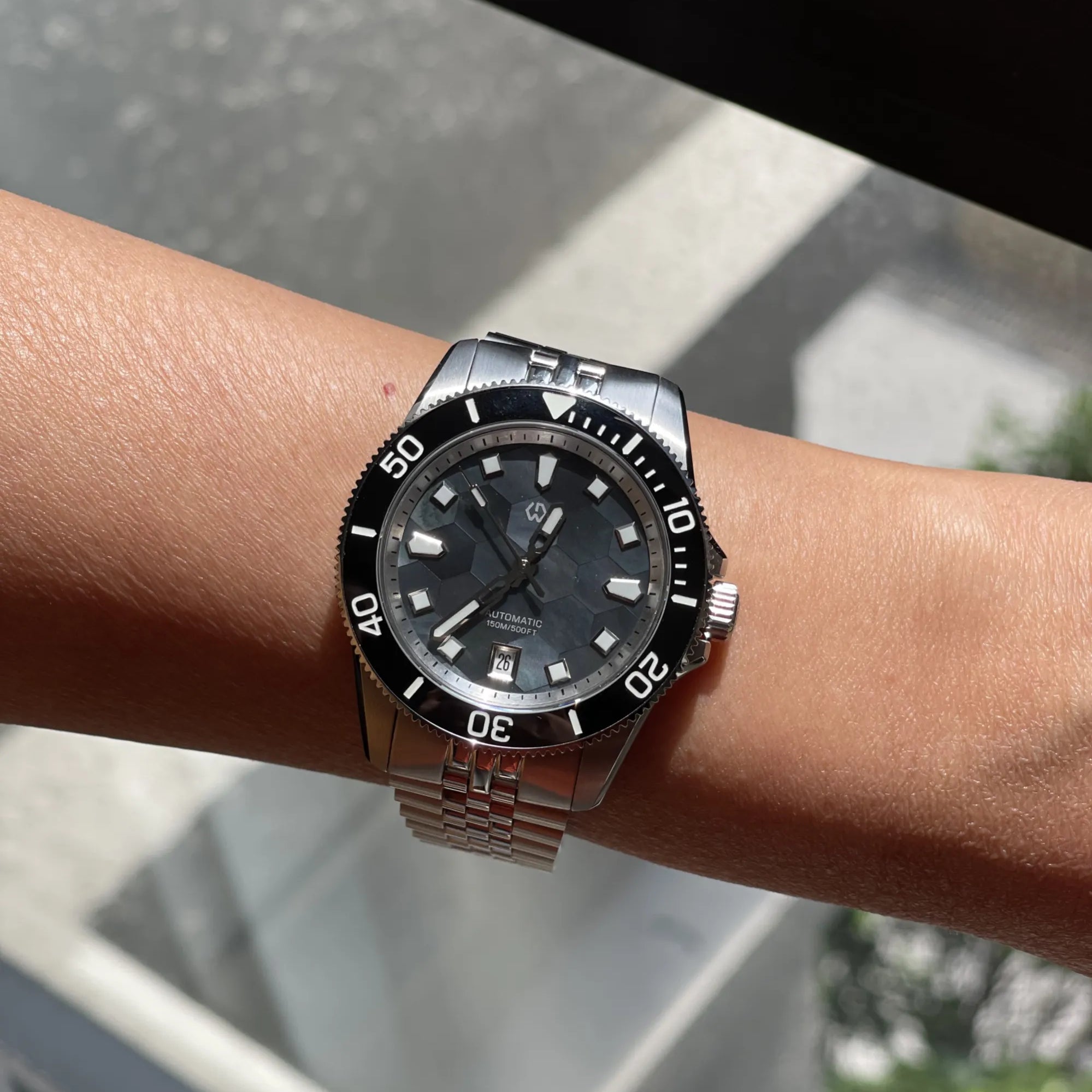 Hidden Threat: Why Your Smartphone Can Quietly Apply Magnetism to Your Watch