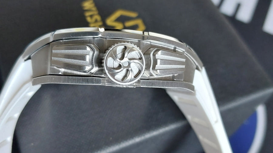 A Beginner’s Guide to Mechanical Watches: How to Wind and Use Them Properly