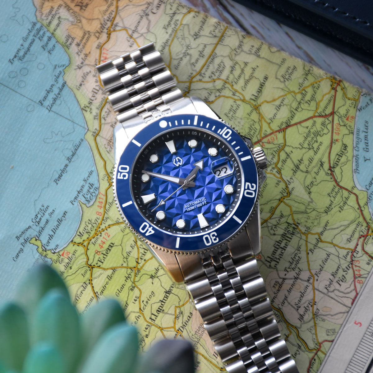 Scratch-Proof, Hypoallergenic, and Effortlessly Cool: 3 Reasons Ceramic Has Taken Over Luxury Watchmaking