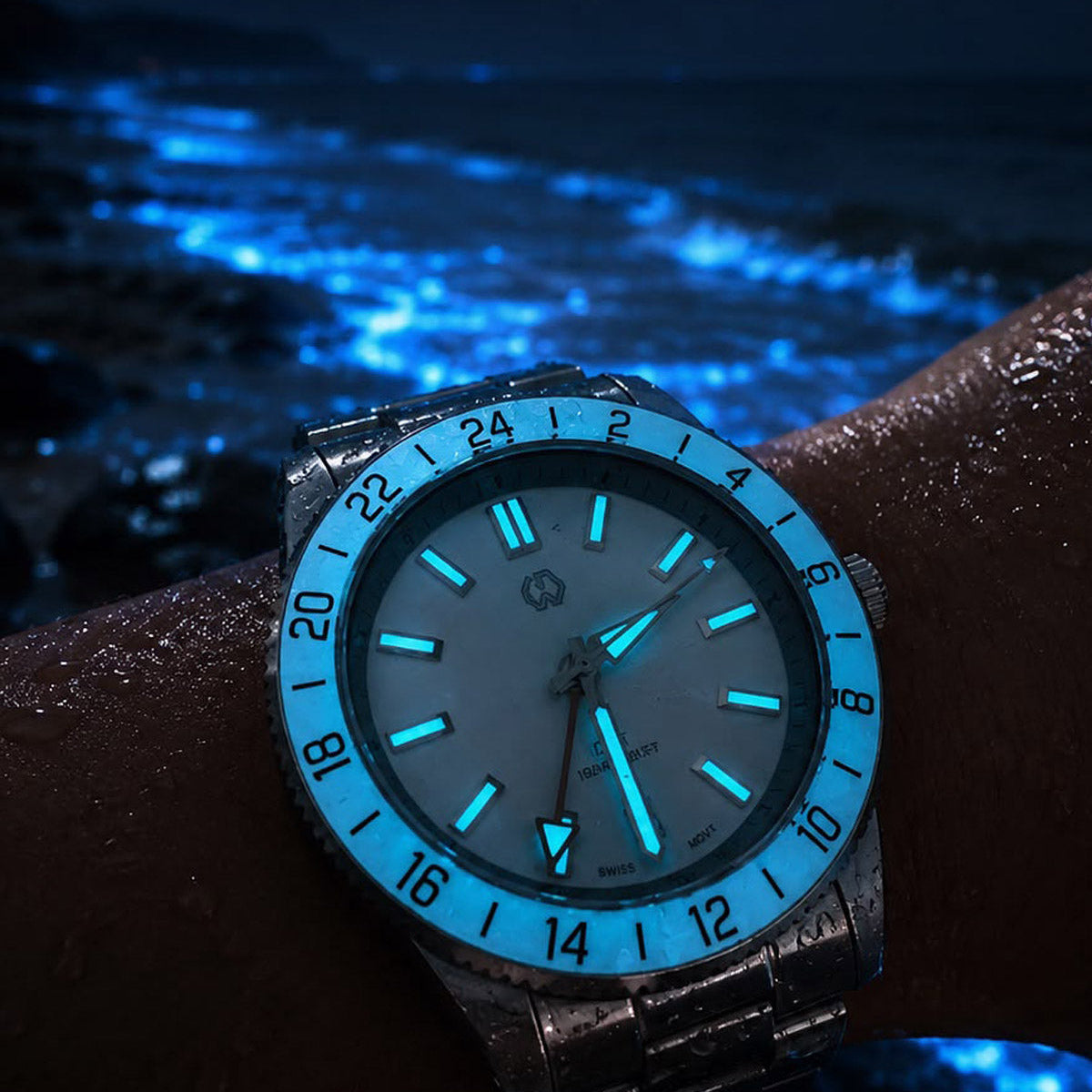 Why GMT Watches Are Essential for Modern Travelers