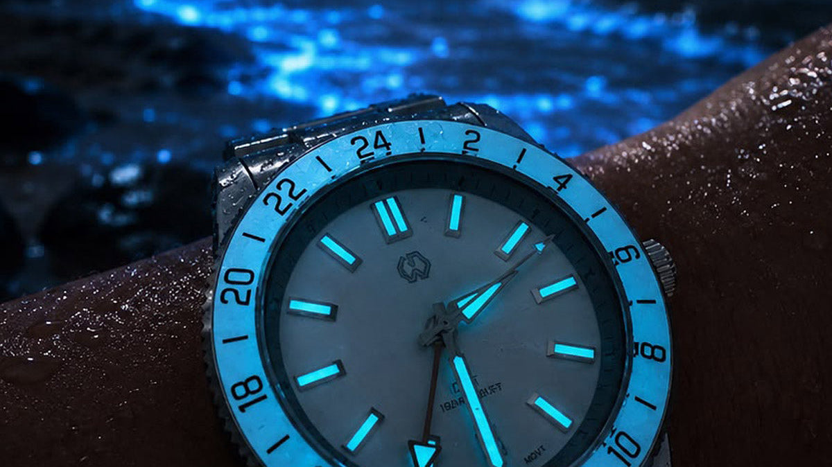 Why GMT Watches Are Essential for Modern Travelers