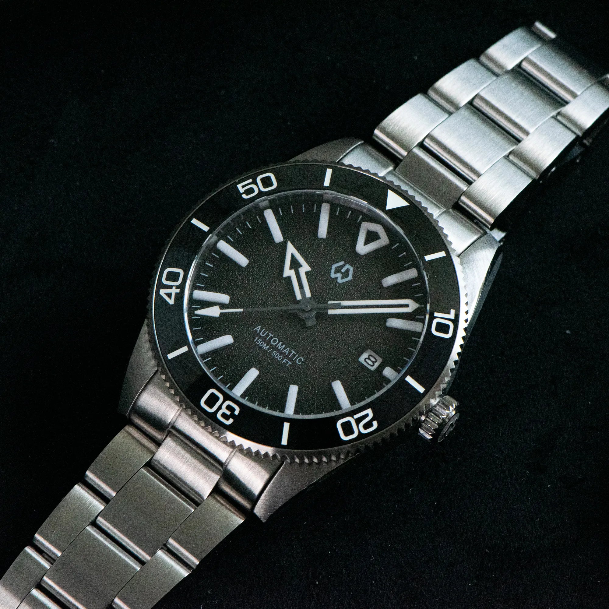 Wishdoit Watches Round Affordable aqua storm Automatic diver watch with 3D luminous needles ceramic bezel |316L Stainless Steel|black