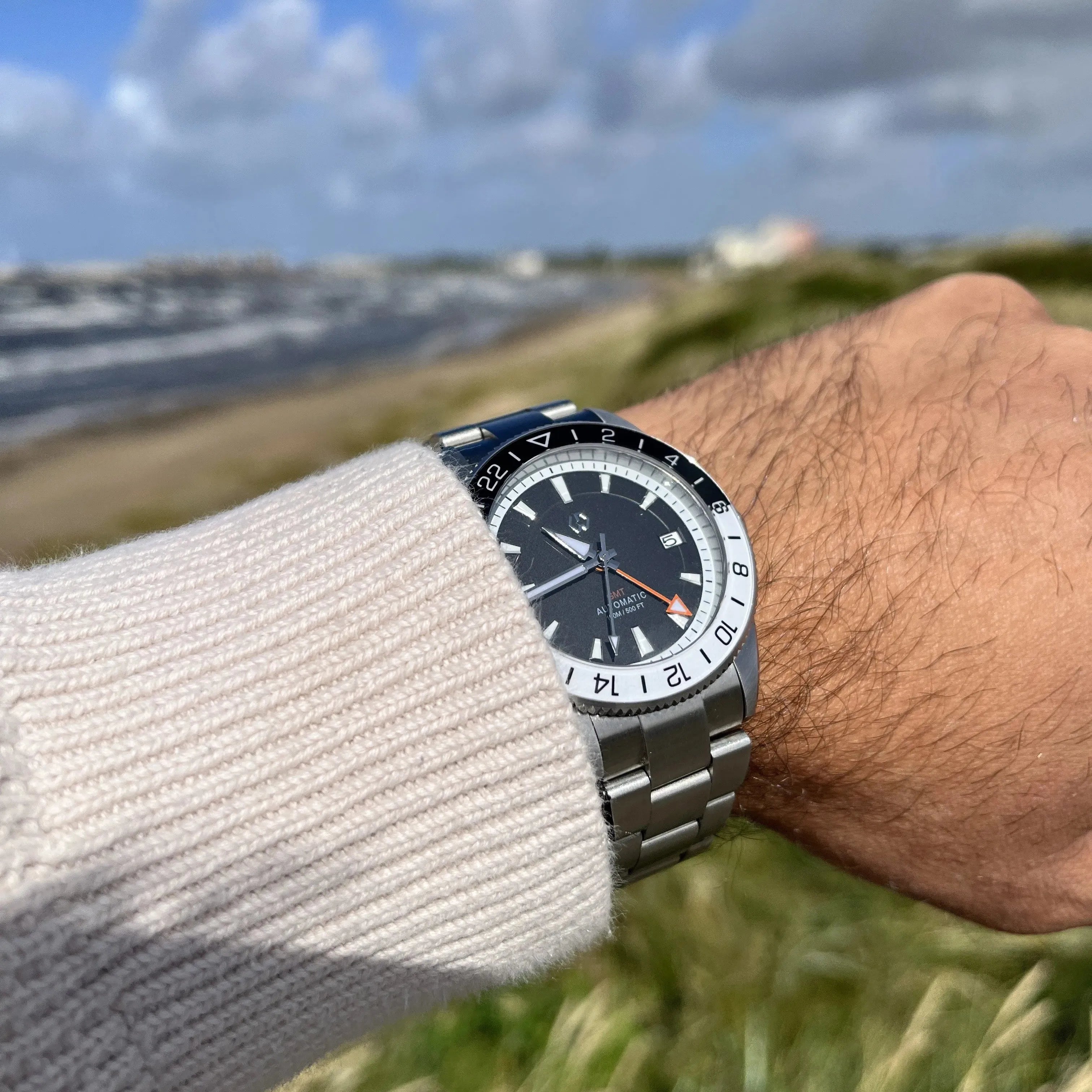 Wishdoit Watches Round Affordable Automatic Mechanical abyss voyager GMT automatic diver Watch | 316L Stainless Steel|obsidian depth(black dial)