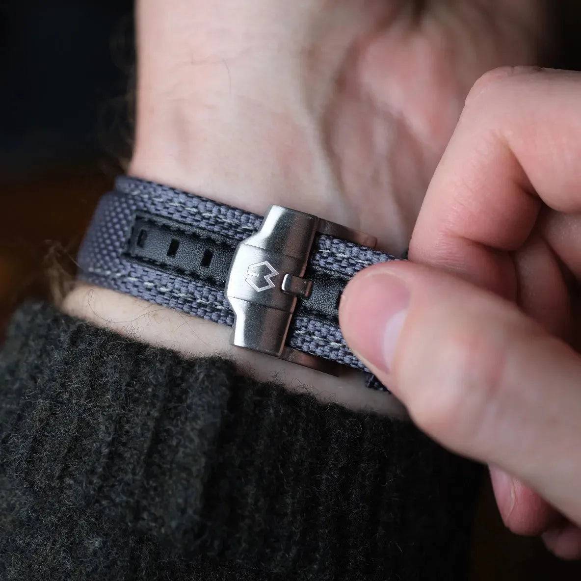 Wishdoit Watches Round Affordable Best Mens Chronograph GT40 Sapphire Watch | Nylon Genuine Leather Watch Strap| Silvery (Grey Strap)