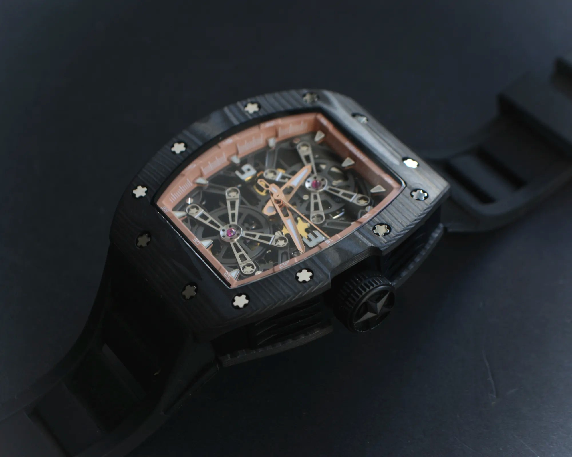 Forged Carbon &amp; Light: A Close Look at the Captain Kidd’s Luminous Skeleton Design