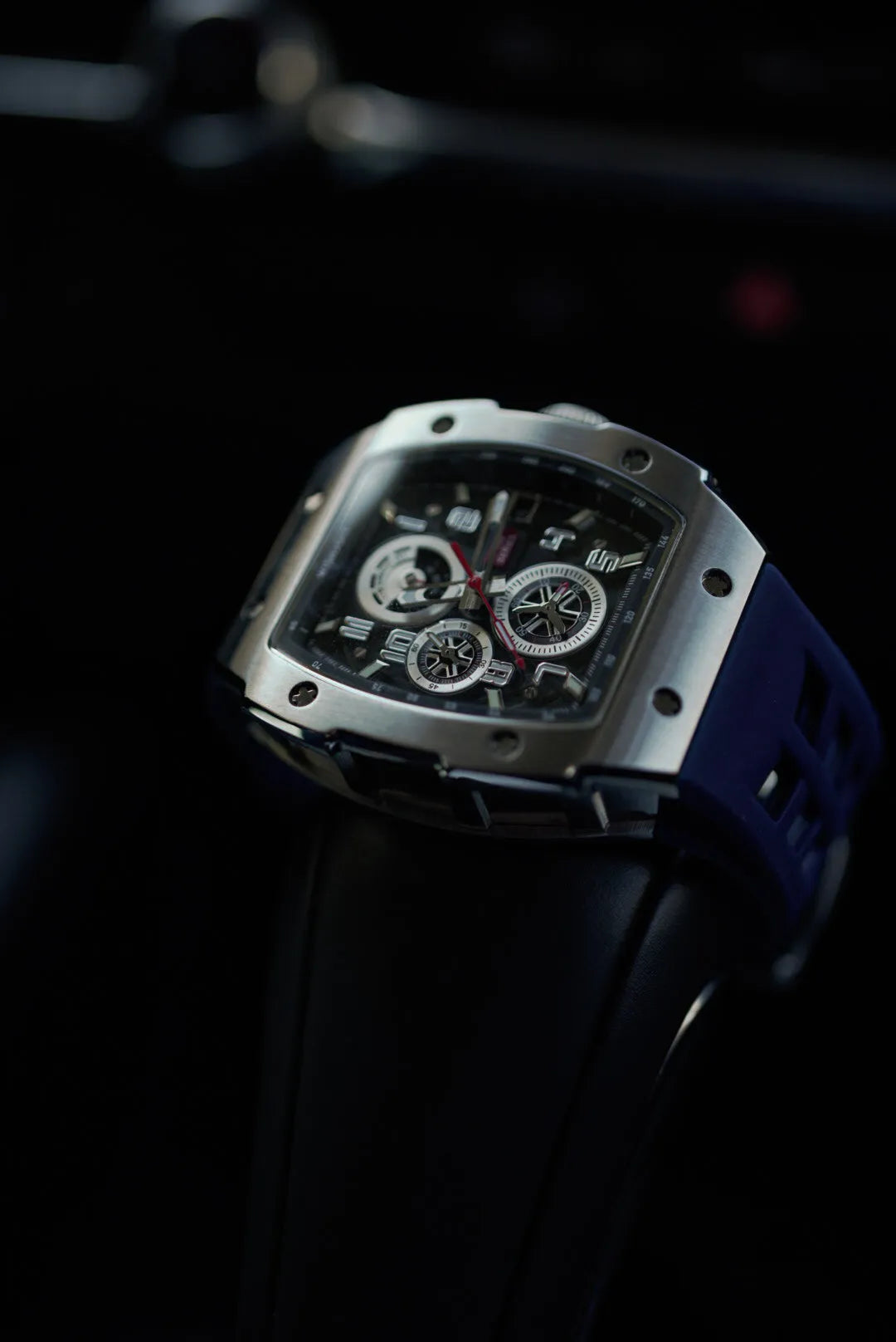 Watchmaking Icons: Legendary Brands in Men's Mechanical Watch Fashion