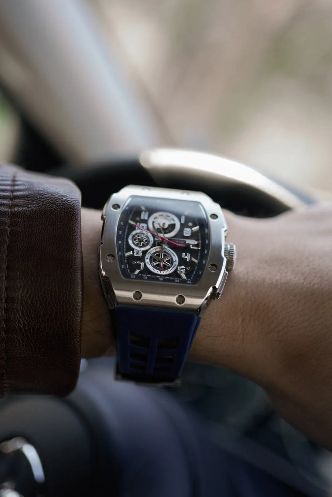 Who invented the tonneau watch Wishdoit Watches