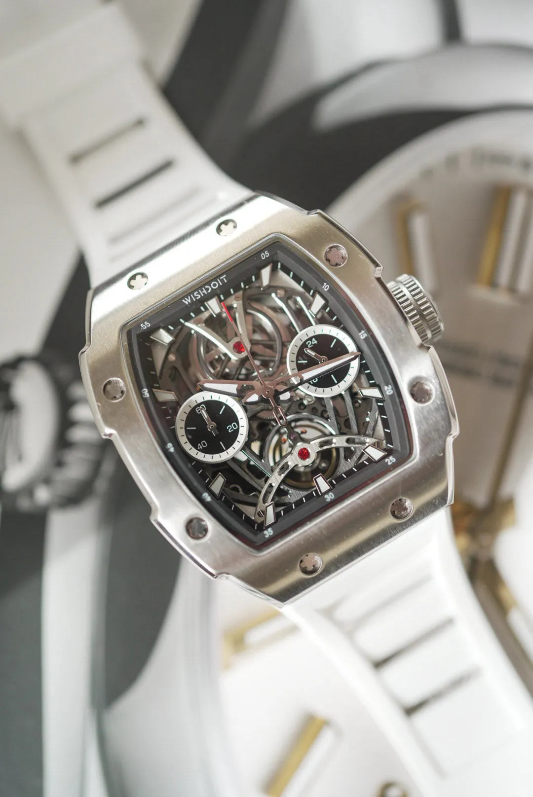 White Dial Watch Trends for a Timeless Look- Wishdoit Watches