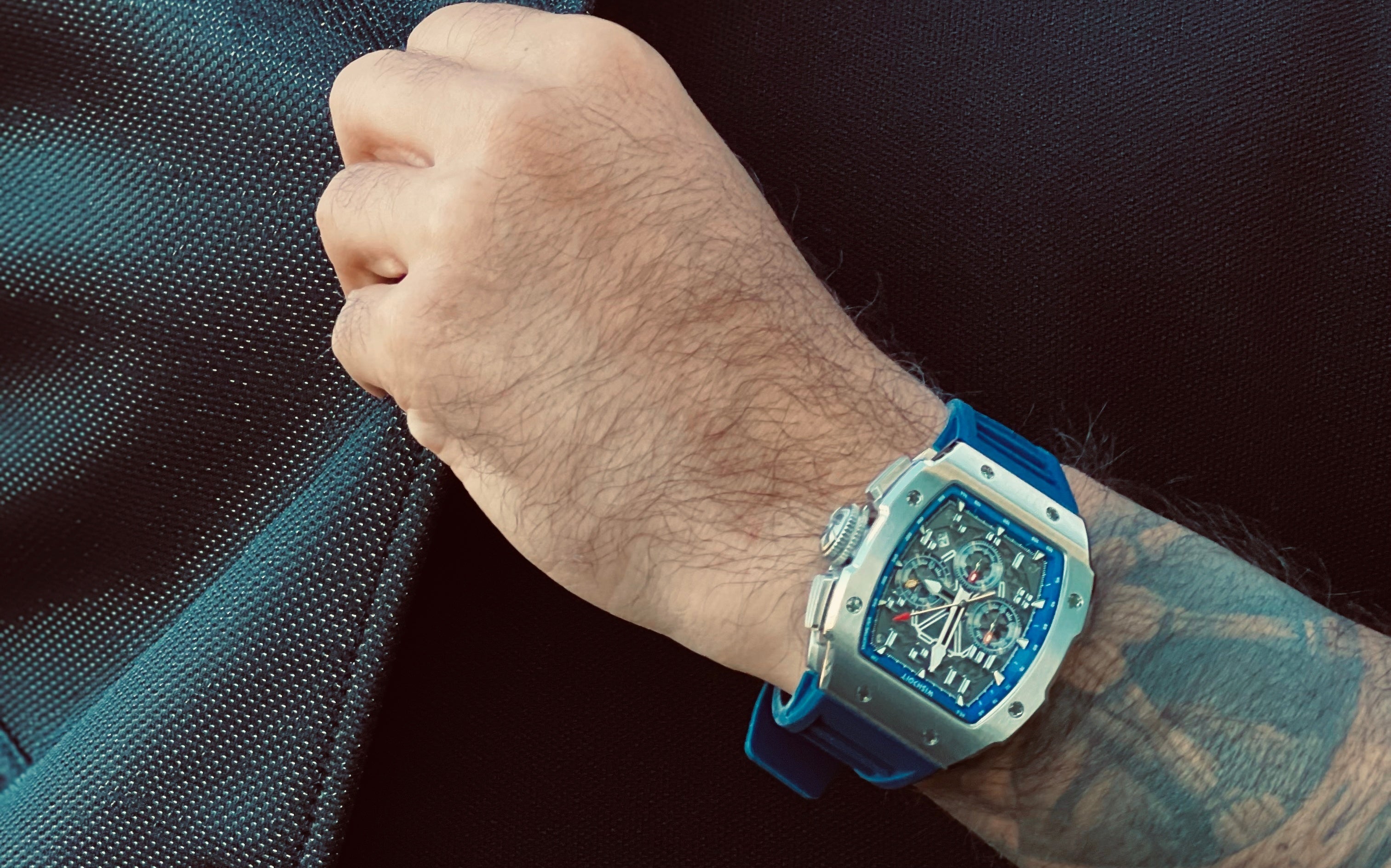 Do you know the functions and usage of the three subdials on a watch?