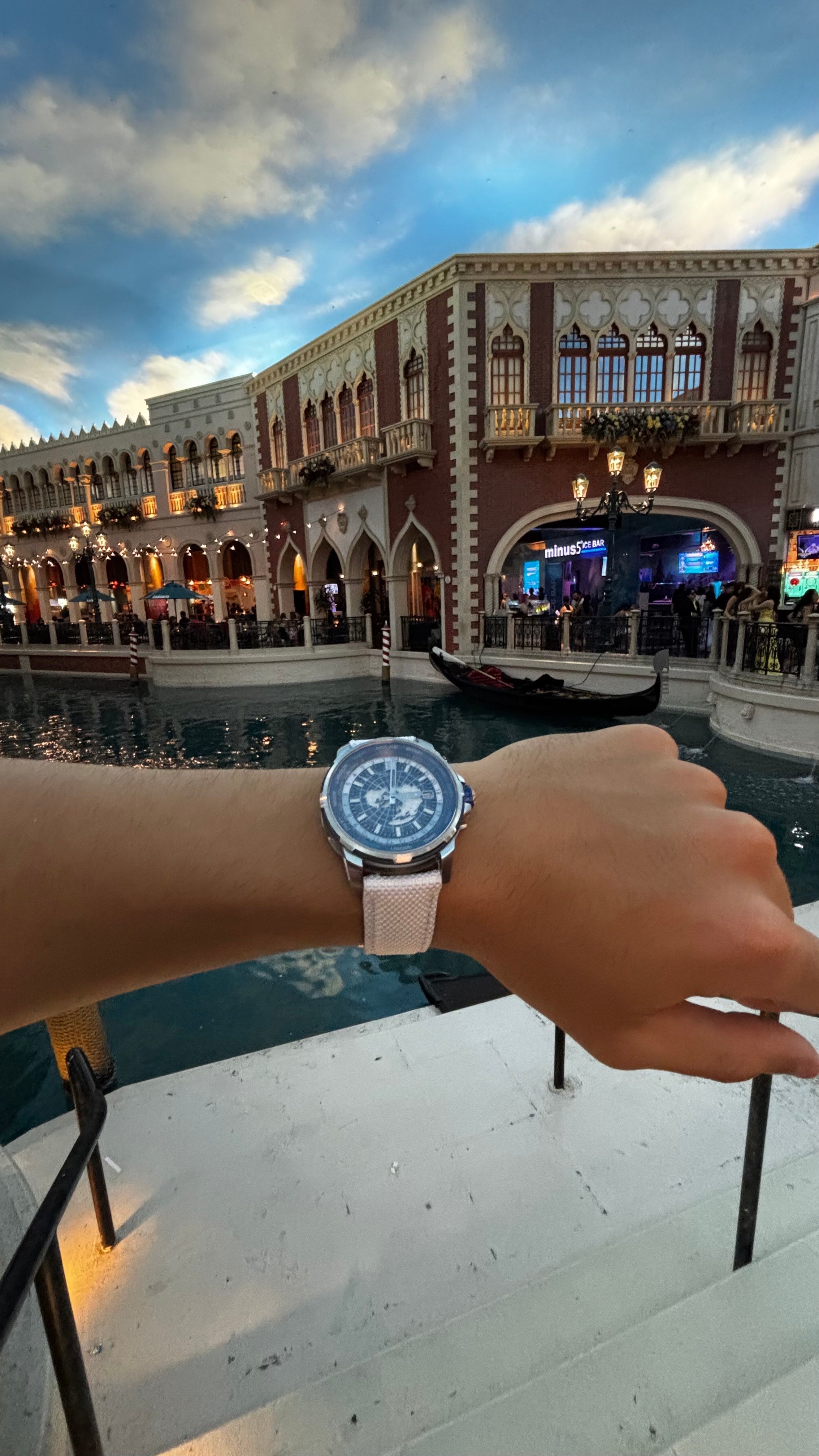 How to Adjust the Time Zone and Date on a Wishdoit GMT Watch - Complete Guide