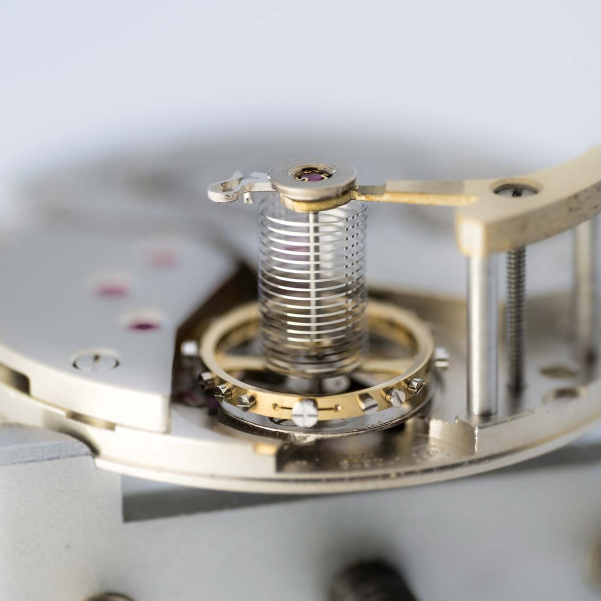 How to Love Your Watch: Essential Movement Maintenance Tips – WISHDOIT ...