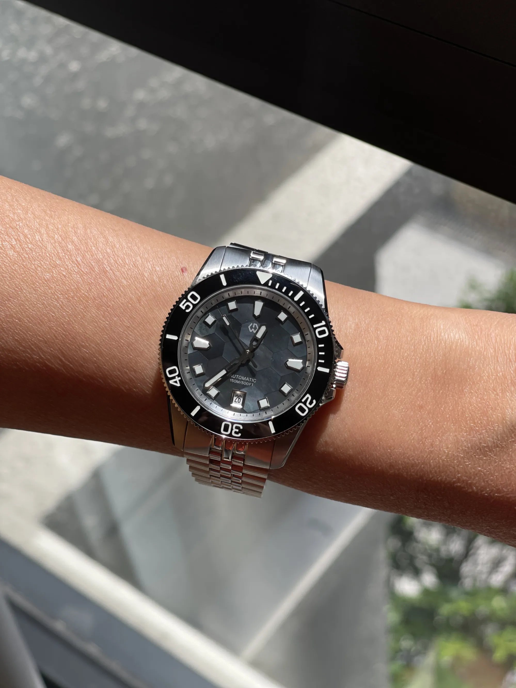 Hidden Threat: Why Your Smartphone Can Quietly Apply Magnetism to Your Watch