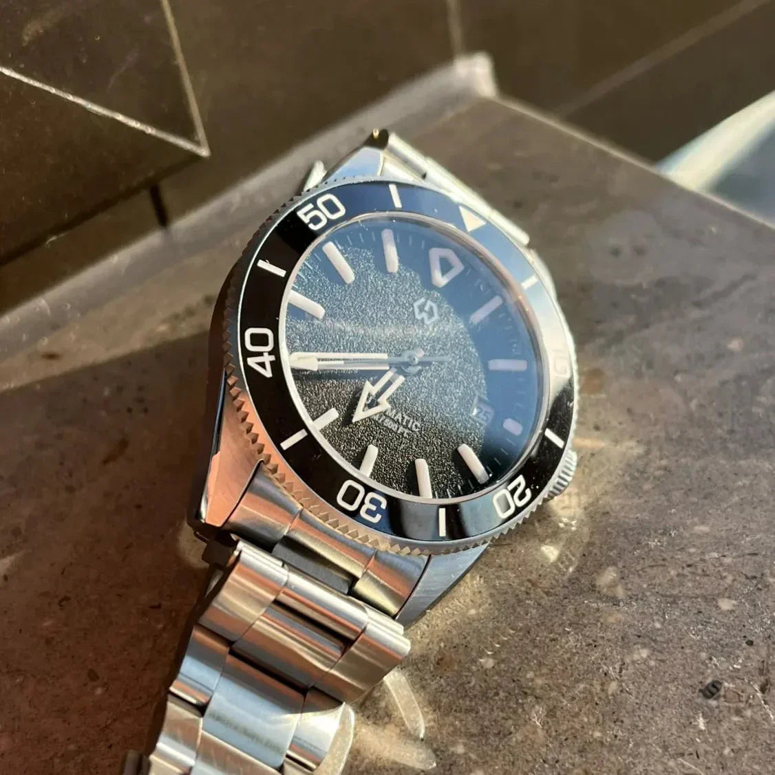 A Beginner's Guide to Watch Lugs: How to Confidently Change Your Watch Strap?