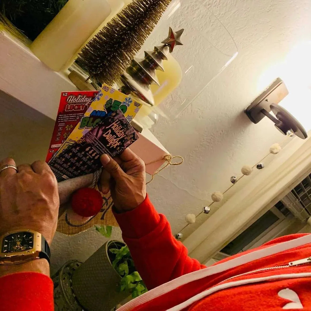 If someone asks you the time, do you look at your mobile phone or watch? - Wishdoit Watches