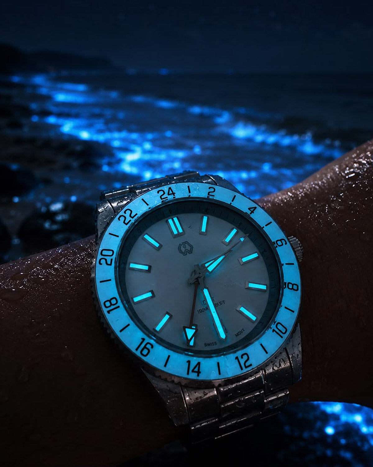 Why GMT Watches Are Essential for Modern Travelers