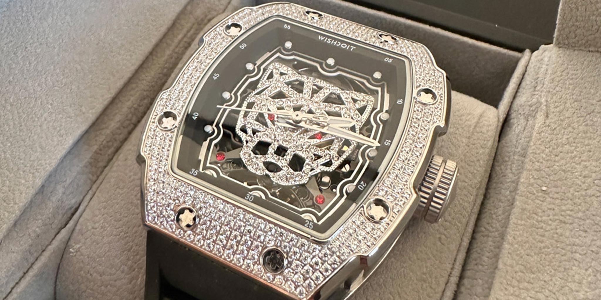 5 Essential Watch Movement Maintenance Tips for Owners