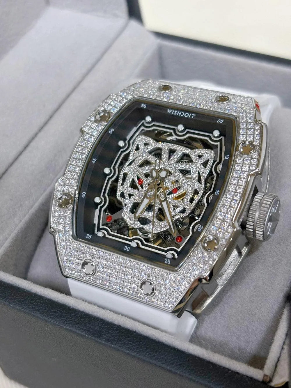 Mechanical vs. Quartz Watches: Which is the Best Choice for You? Wishdoit Watches