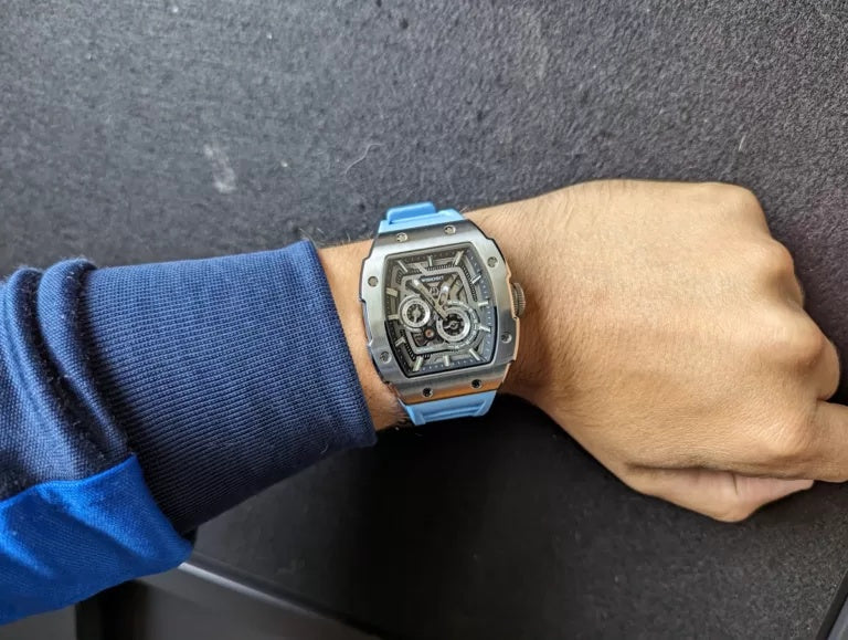 Is Your Watch Running Wild? 3 Telltale Signs It's Been Magnetized